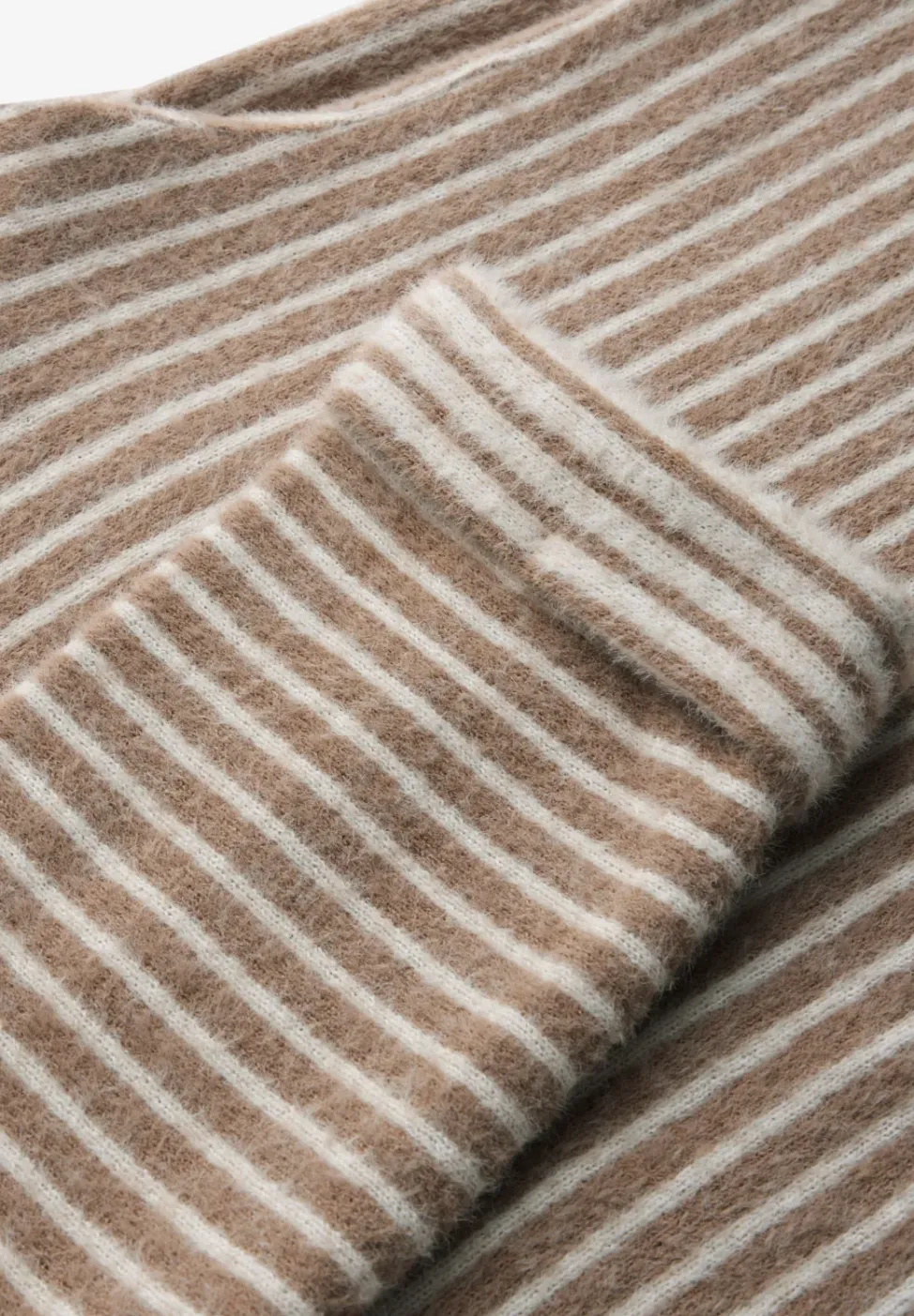 Gestreifter Cosy Pullover