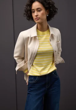 Gestreifter Pullover
