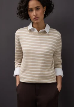 Gestreifter Pullover