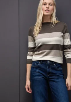 Gestreifter Pullover