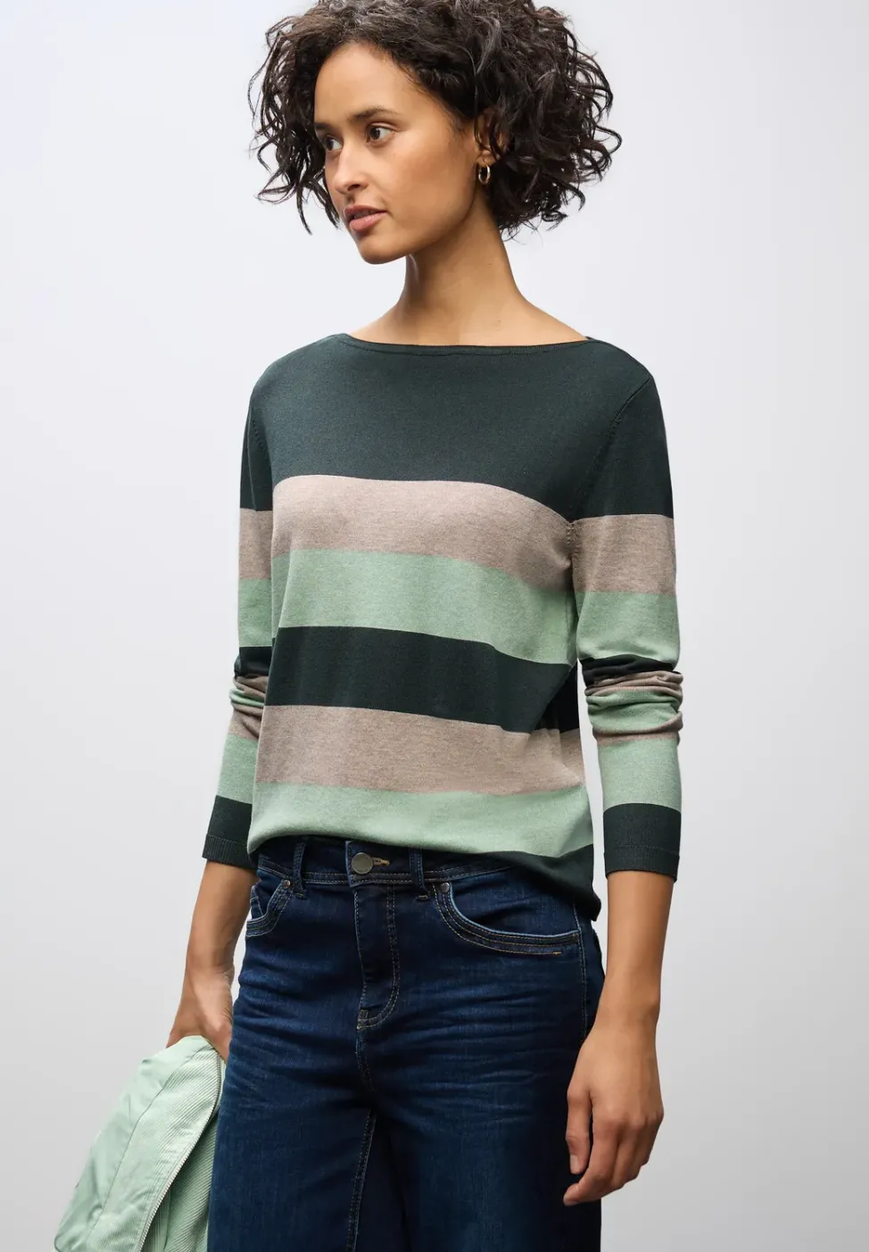 Gestreifter Pullover