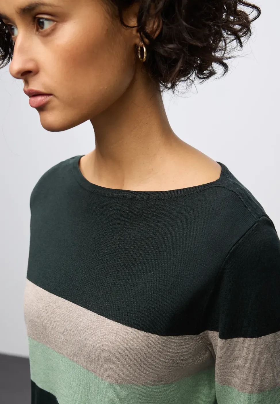 Gestreifter Pullover
