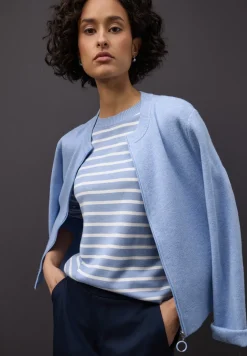 Gestreifter Pullover