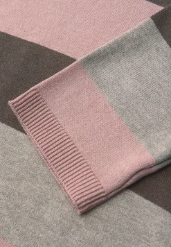 Gestreifter Pullover