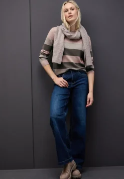 Gestreifter Pullover