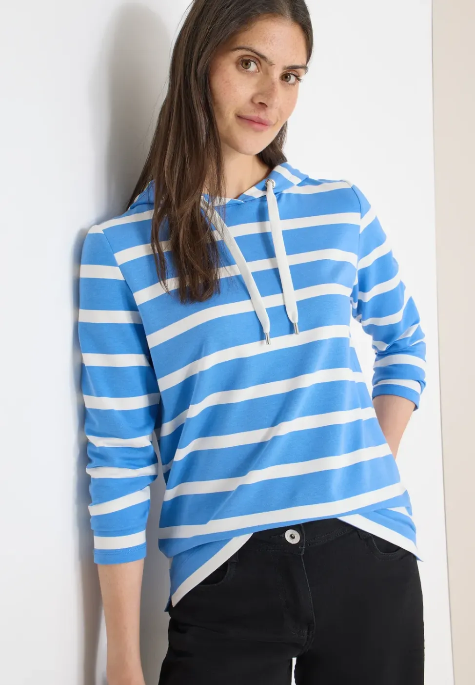 Gestreiftes Hoodieshirt
