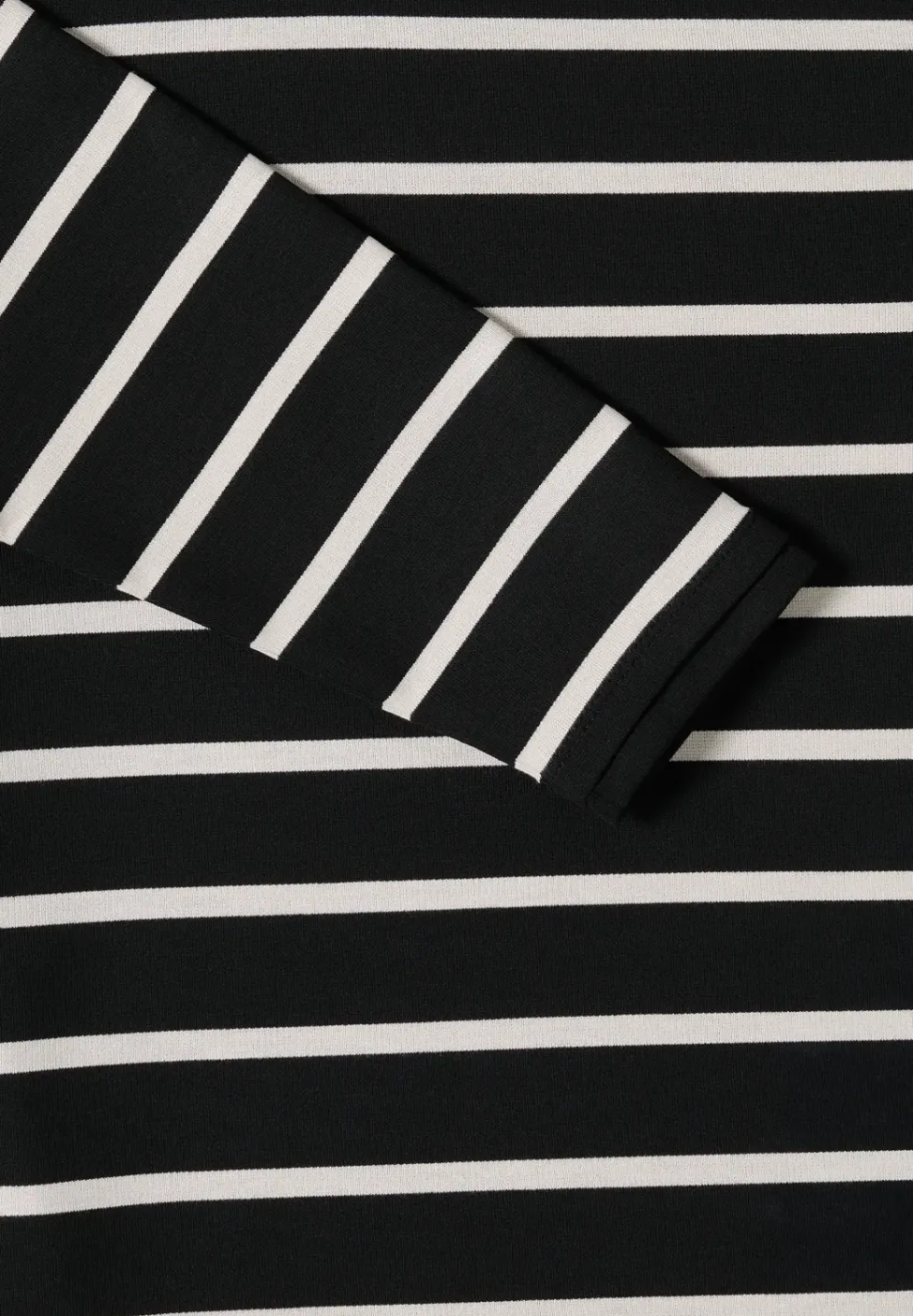 Gestreiftes Kapuzenshirt