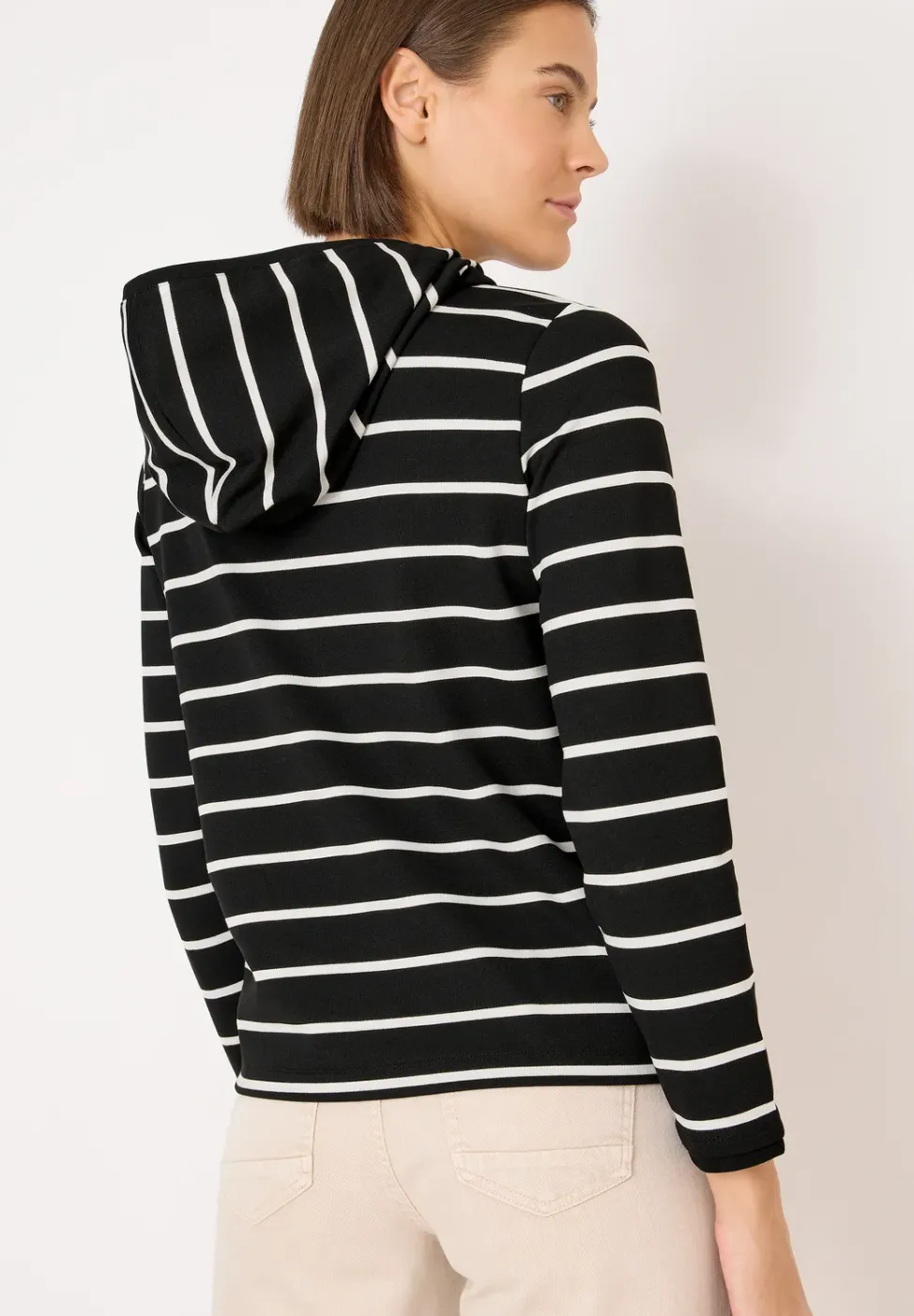 Gestreiftes Kapuzenshirt