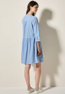 Gestreiftes Seersucker Kleid