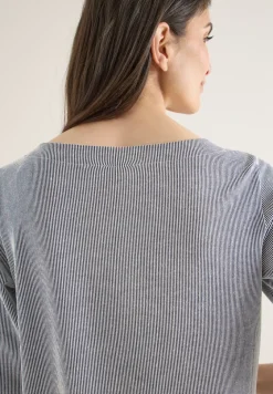 Gestreiftes Shirt