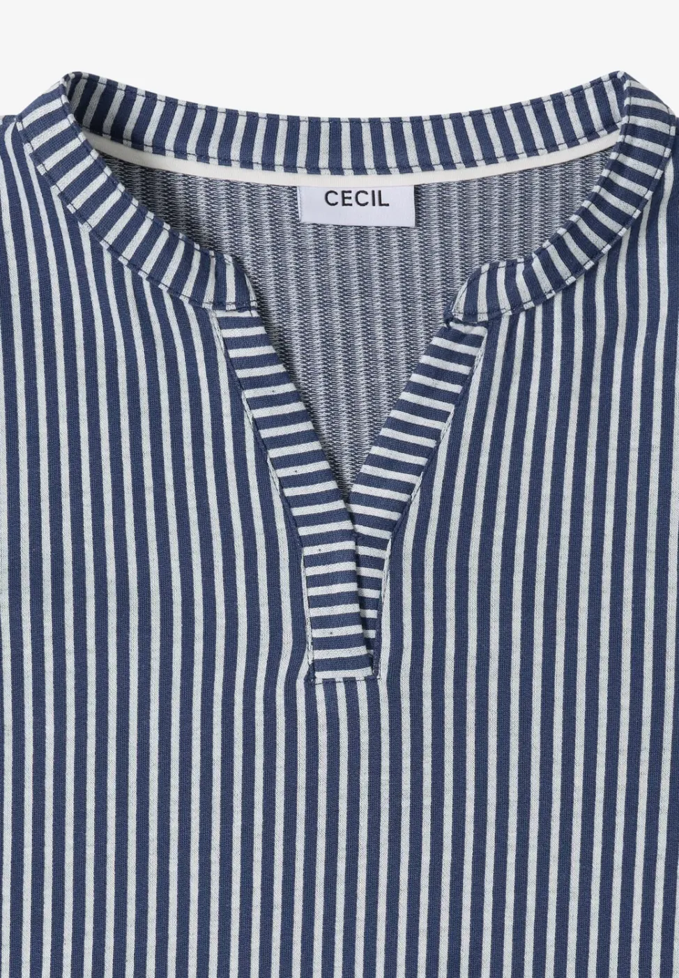 Gestreiftes Shirt