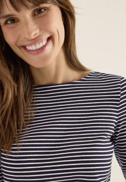 Gestreiftes Shirt