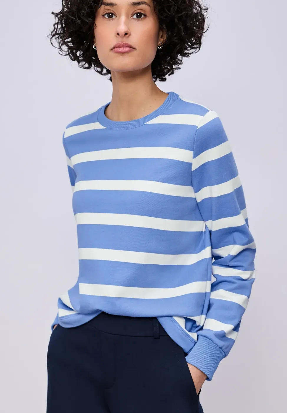 Gestreiftes Sweatshirt