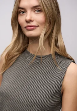 Gestreiftes Basic Top