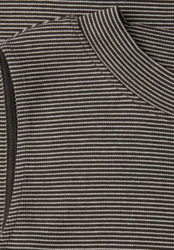 Gestreiftes Basic Top