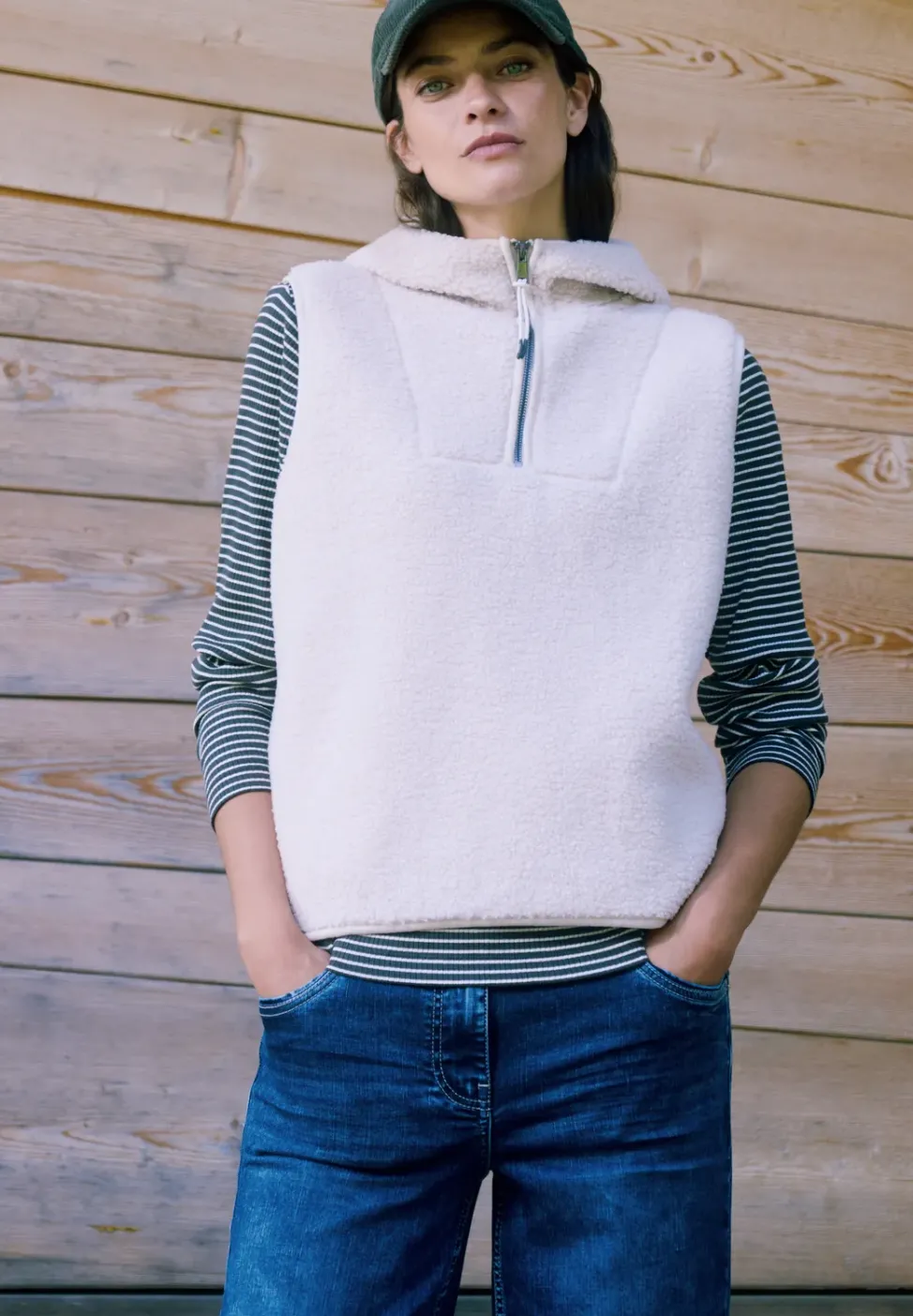 Gestreiftes Langarmshirt