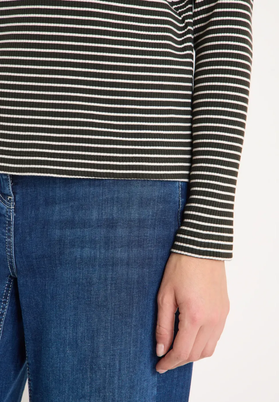 Gestreiftes Langarmshirt