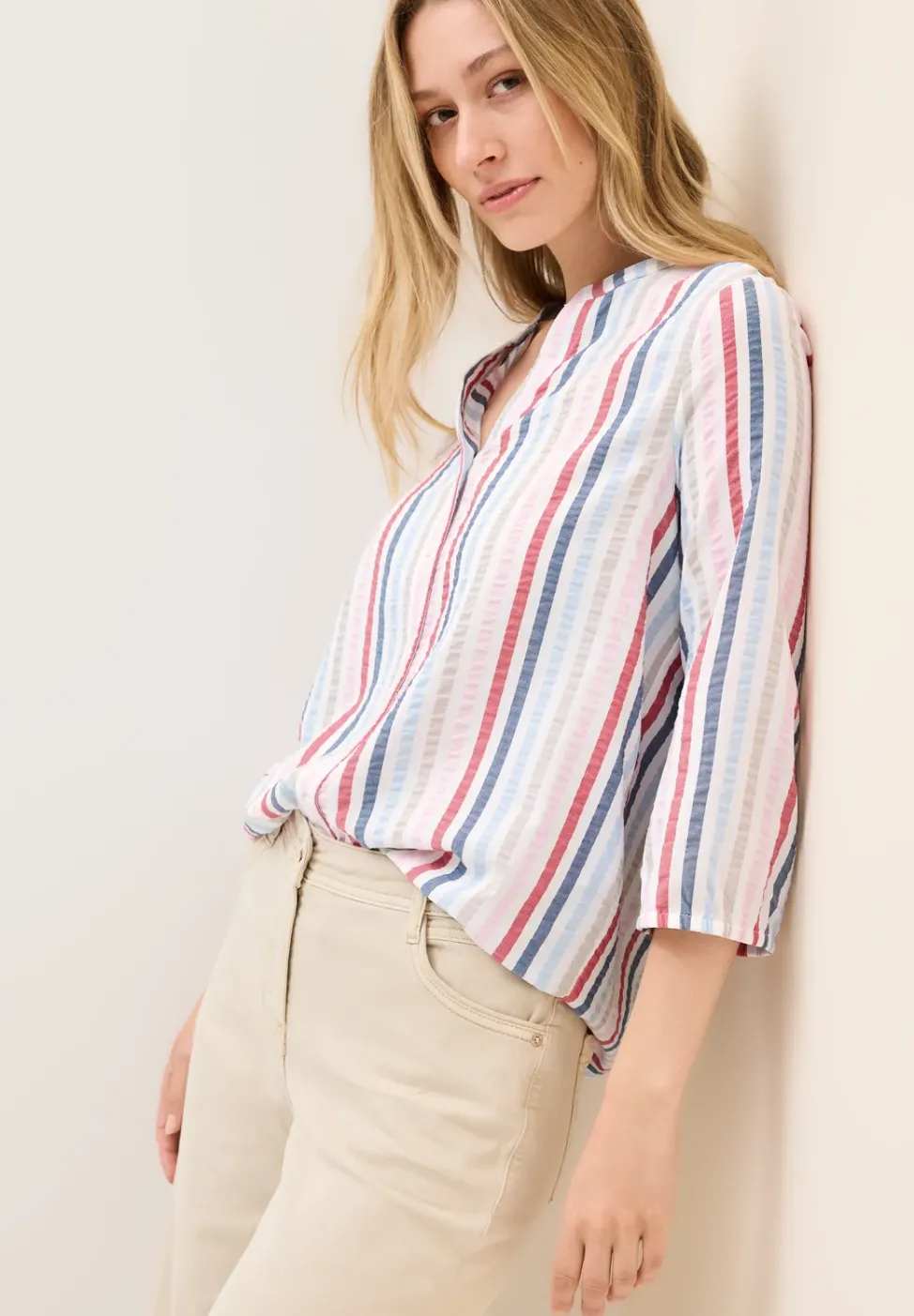 Gestreifte Split Neck Bluse