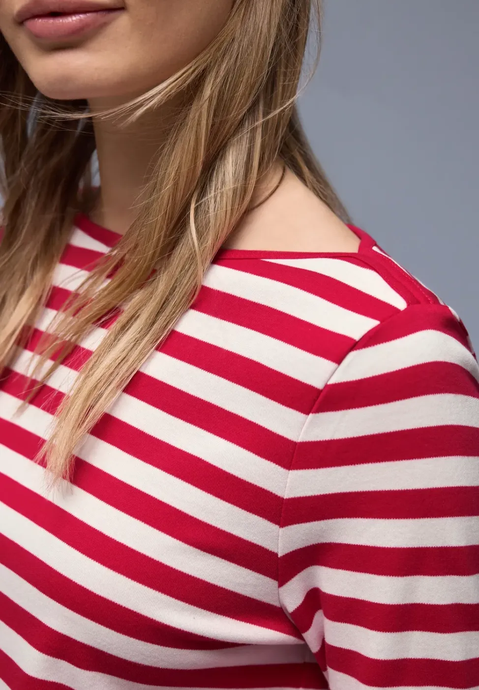 Gestreiftes Shirt