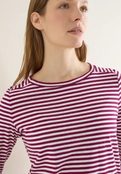 Gestreiftes Shirt