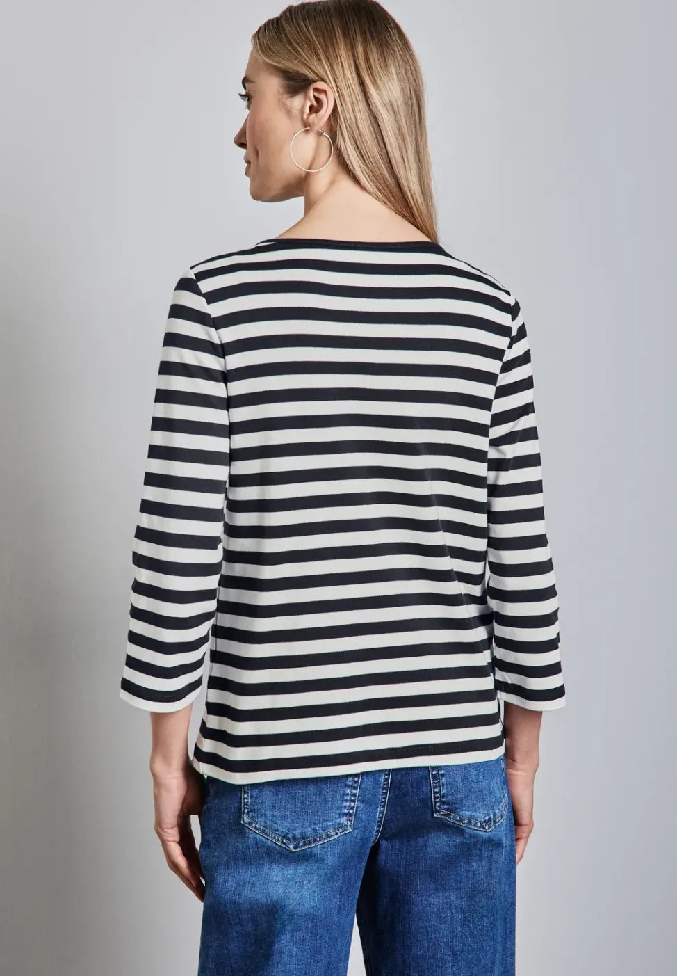 Gestreiftes Shirt