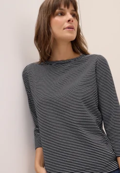 Gestreiftes Shirt