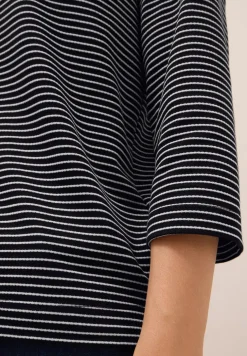 Gestreiftes Shirt
