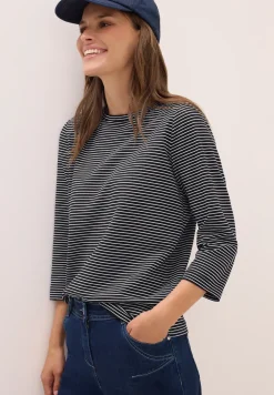 Gestreiftes Shirt