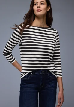 Gestreiftes Shirt