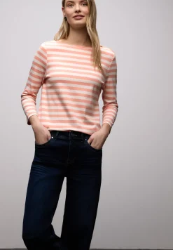Gestreiftes Shirt