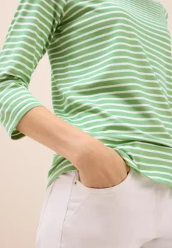Gestreiftes Shirt