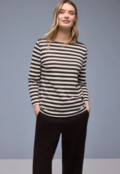 Gestreiftes Shirt