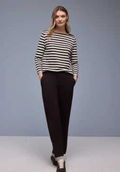 Gestreiftes Shirt