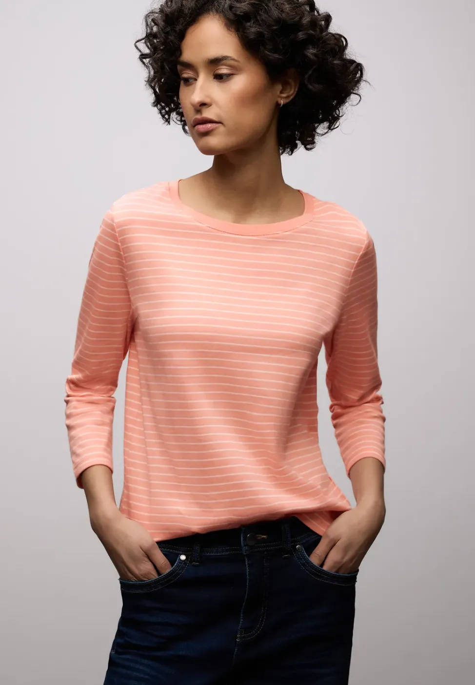 Gestreiftes Shirt
