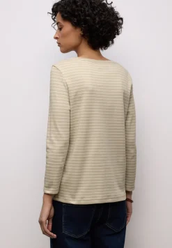 Gestreiftes Shirt
