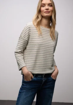 Gestreiftes Shirt