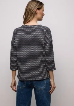 Gestreiftes Shirt