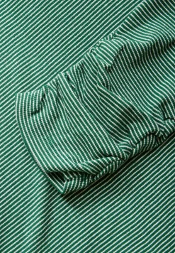 Gestreiftes Shirt