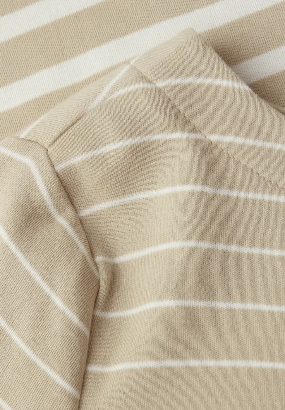 Gestreiftes Shirt