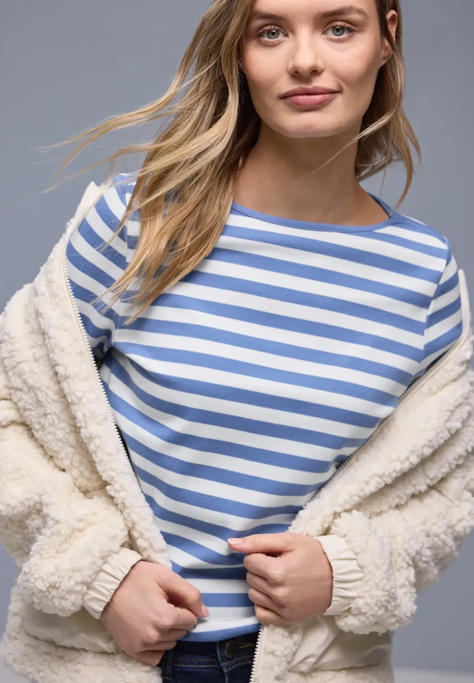 Gestreiftes Shirt