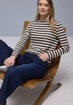 Gestreiftes Shirt