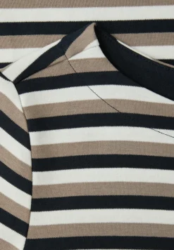 Gestreiftes Shirt