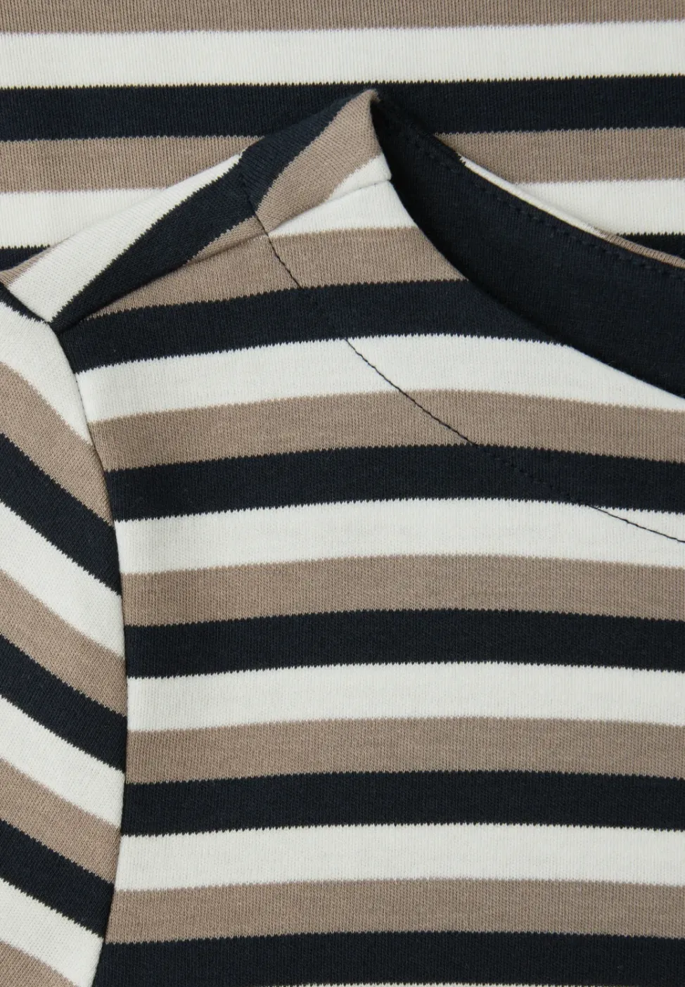 Gestreiftes Shirt