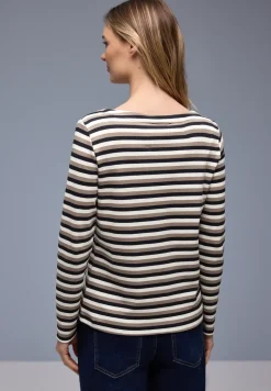 Gestreiftes Shirt