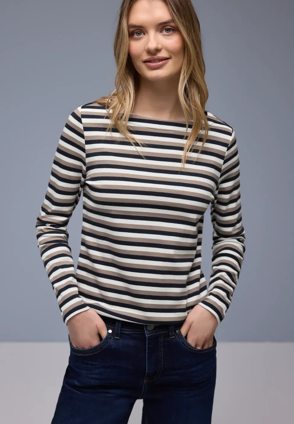 Gestreiftes Shirt