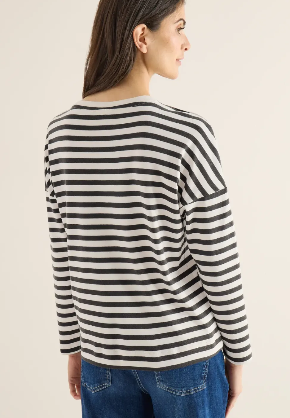 Gestreiftes Shirt