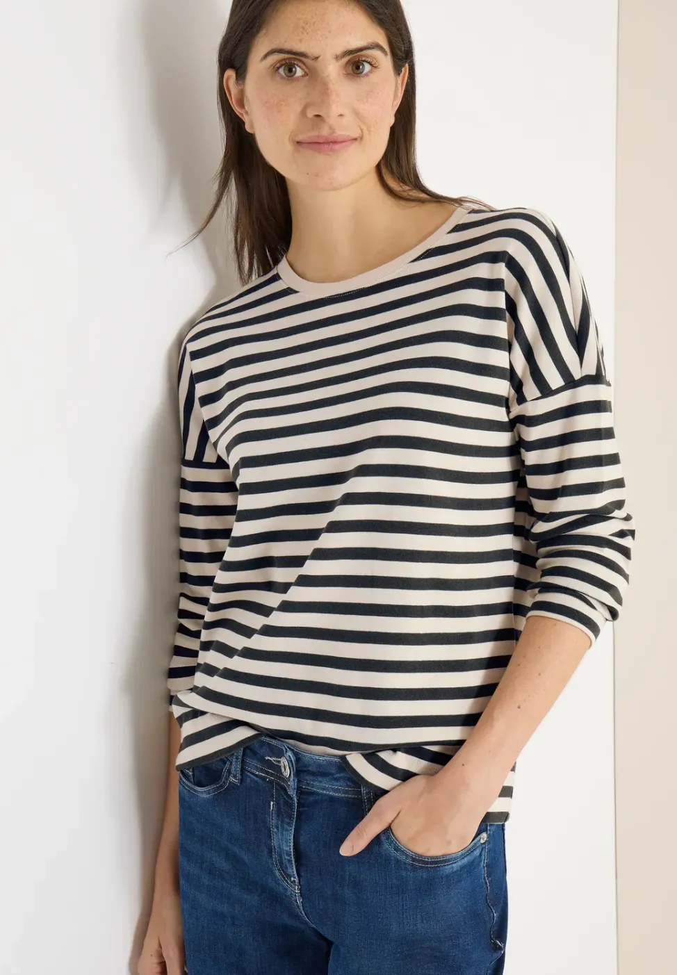 Gestreiftes Shirt