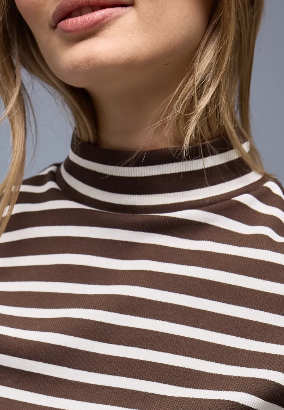 Gestreiftes Shirt