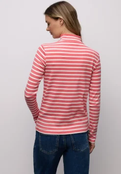 Gestreiftes Shirt
