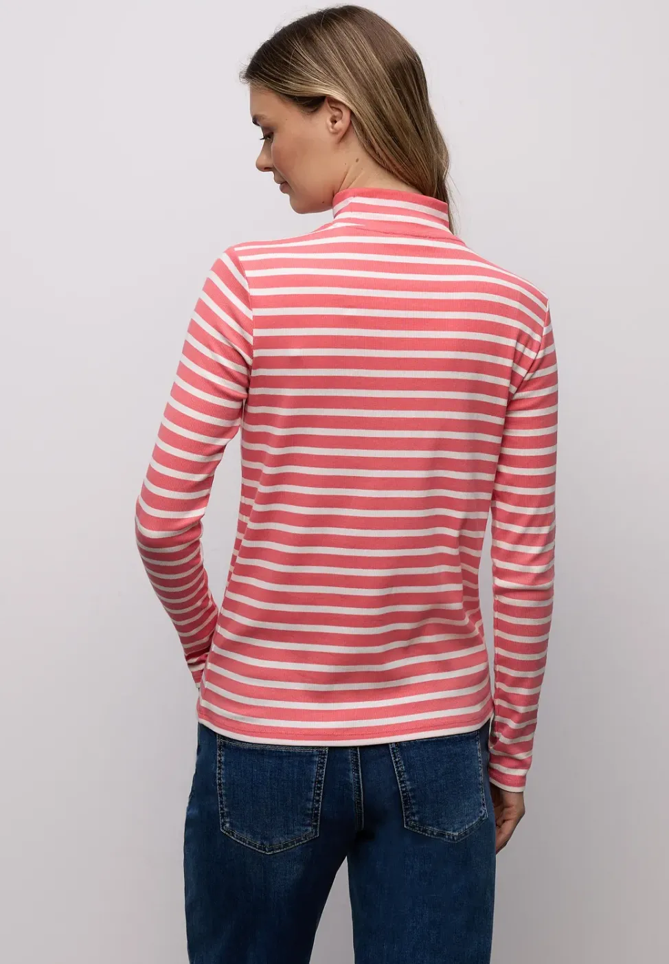 Gestreiftes Shirt